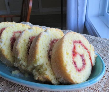 Mary Berry's Swiss Roll