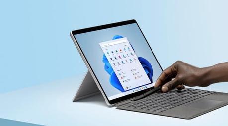 Surface Pro 8 vs. iPad Pro: Which Pro 2-in-1 Tablet Wins?