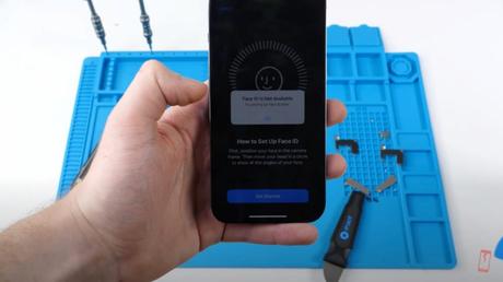 Apple iPhone 13 Face ID Stops Working After Third-Party Screen Replacement Apple iPhone 13 Face ID Stops Working After Third-Party Screen Replacement