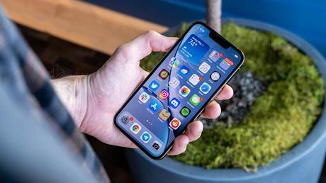 Apple iPhone 13 Face ID Stops Working After Third-Party Screen Replacement Apple iPhone 13 Face ID Stops Working After Third-Party Screen Replacement
