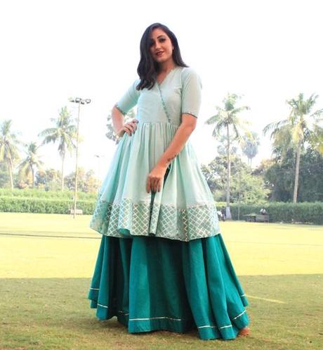 How to Style a Long Kurti With Different Bottom Wear? How to Style a Long Kurti With Different Bottom Wear?