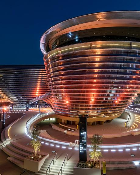Dubai Expio 2020 opens ..............  Ulagam Sutrum Valiban !!