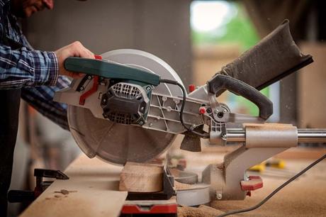 A Step by Step Guide On How To Cut Baseboard Trim With Miter Saw 2