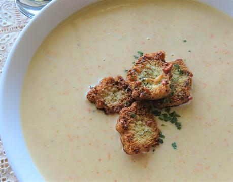 Garlic & White Cheddar Bisque