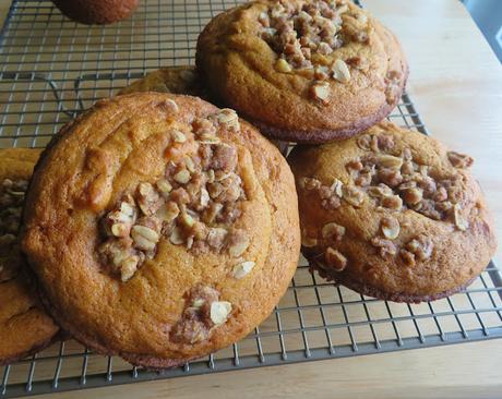 Streusel Topped Pumpkin Muffies