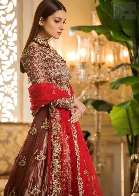 Pakistani Bridal Wear – Maroon Lehenga Blouse – Red Dupatta