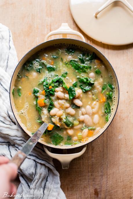 Vegan Kale & White Bean Soup