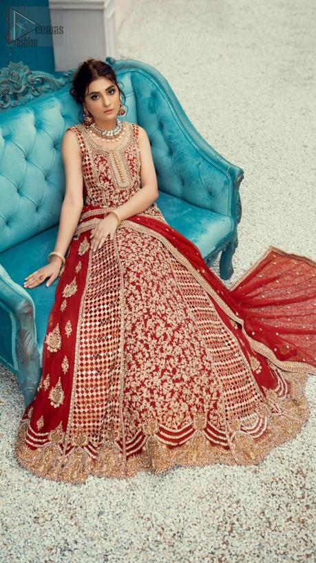 Red Center Panel Back Train Maxi n Dupatta