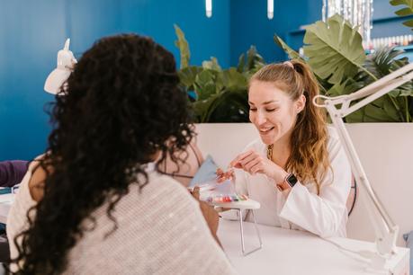 Seven Time Management Tips for Struggling Nail Artists