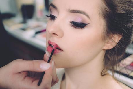 Tips To Ace Your Everyday Makeup how to apply liquid lipstick,liquid lipstick mistakes to avoid, khaidja beauty