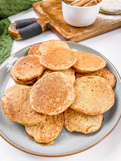 Mini Pancakes (Silver Dollar Pancakes Recipe!)