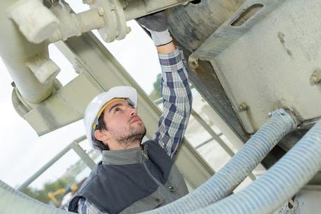 How to Clean Construction Equipment and Machinery Properly
