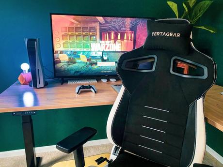 Function meets Luxury in the Vertagear PL4500 Gaming Chair