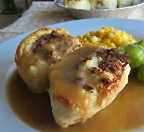 Beef Pinwheels with Gravy