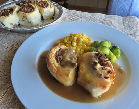 Beef Pinwheels with Gravy