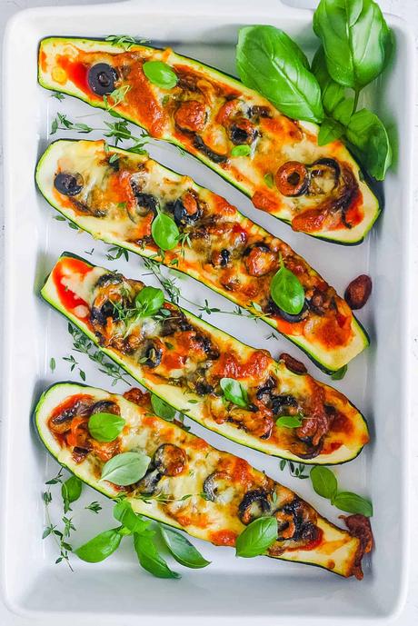 Zucchini Pizza Boats (Low Carb, Easy Recipe!)