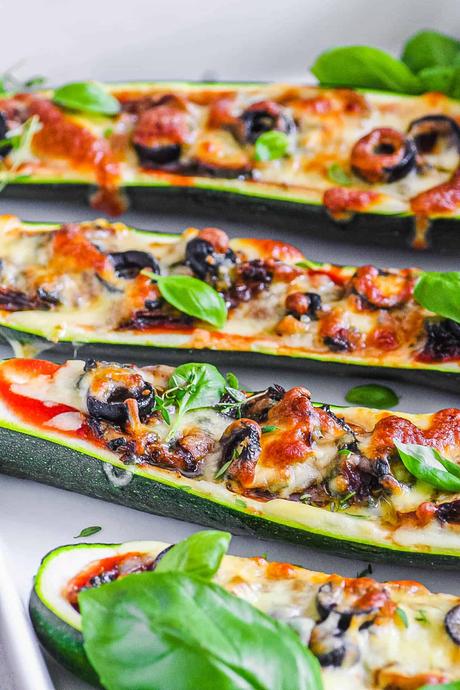 Zucchini Pizza Boats (Low Carb, Easy Recipe!)