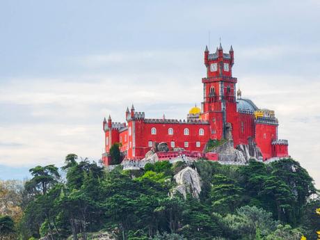 3 Ways to Take a Day Trip from Lisbon to Sintra 3 Ways to Take a Day Trip from Lisbon to Sintra