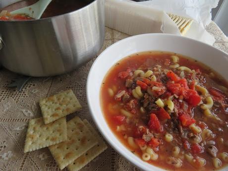 Tomato, Beef & Macaroni Soup