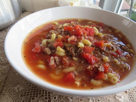 Tomato, Beef & Macaroni Soup