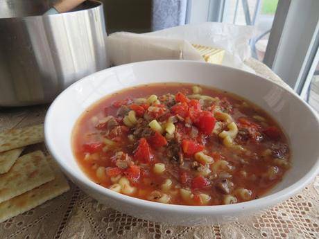 Tomato, Beef & Macaroni Soup