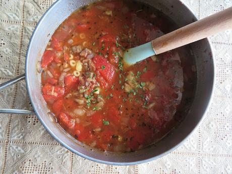 Tomato, Beef & Macaroni Soup