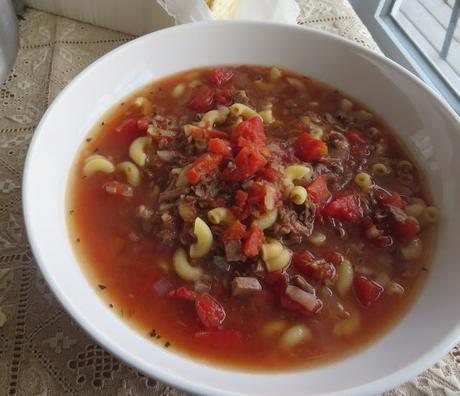 Tomato, Beef & Macaroni Soup