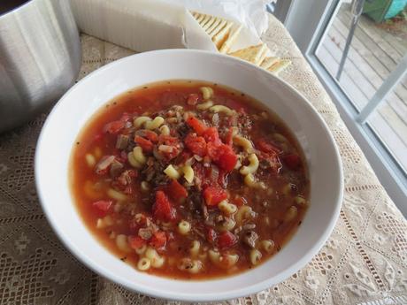 Tomato, Beef & Macaroni Soup