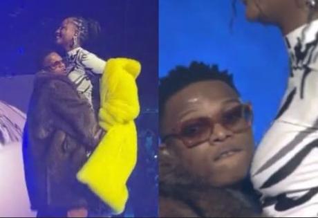 He Is Human – Tems Reacts To Wizkid Trying To Carry Her On Stage (Video)