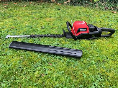 Product Review - Honda HHH 36 AXB Cordless Hedgetrimmer