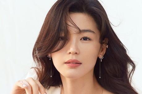 Beautiful Korean Actresses of 2021 You Need to know About Jun Ji-Hyun