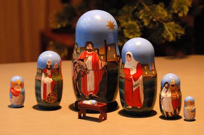 CHRISTMAS CRECHES FROM AROUND THE WORLD