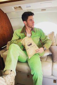 Shoes made of rubber, robotic waiters, and seven more trends will dominate in 2022.