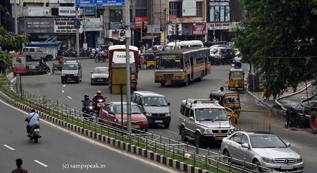 Sale of vehicle - Transfer of ownership - view of Consumer Court