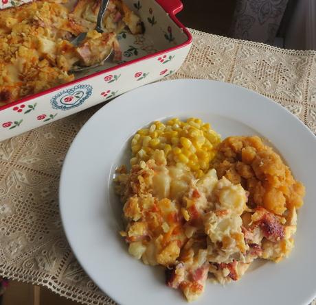 Creamed Potatoes and Chicken