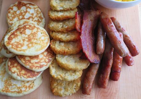 How to Build a Breakfast Board