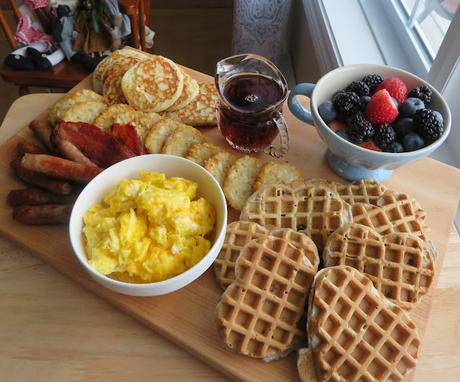 How to Build a Breakfast Board