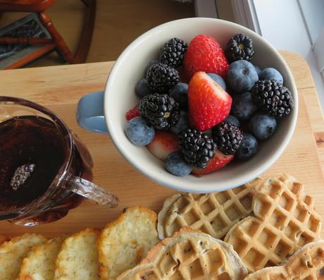 How to Build a Breakfast Board