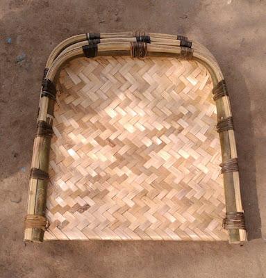 women fights, chases away Cheetah !!