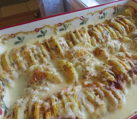 Simple Double Scalloped Potatoes