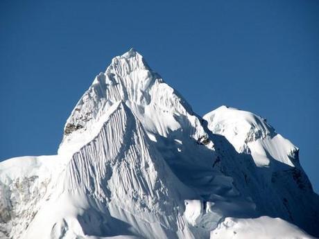 Himalaya Fall 2013: Snow Delays Climb On Lunag-Ri