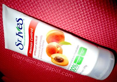 St. Ives Apricot Scrub (Review)