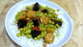 Roast beetroot & carrot curry