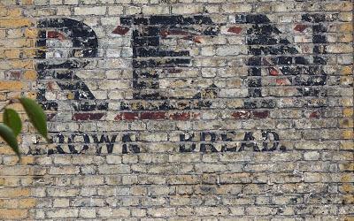 Ghost signs (101): the walk