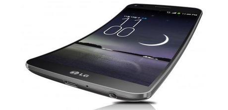 LG-GFlex-curved-smartphone-1