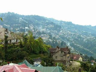 The Vibrant Beauty of Darjeeling