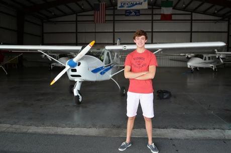 College Decisions for a Student Pilot - To Go or not To Go, Should You Go to an Aviation University? (Pros and Cons)