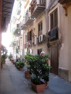 WANDERING THROUGH SICILY, Part I, Guest Post by Gretchen Woelfle