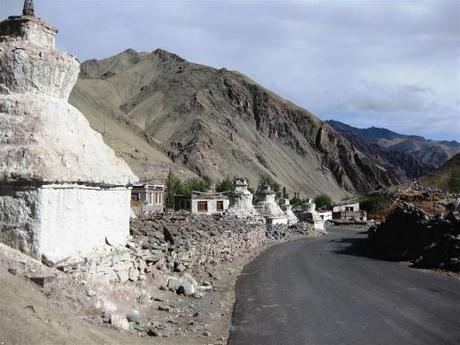 Down to Rumtse village for our final night of camping before reaching Leh. 