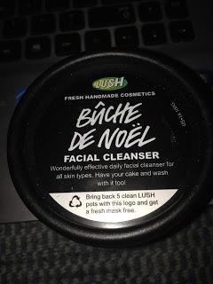 Lush Bûche de Noël Facial Cleanser Review